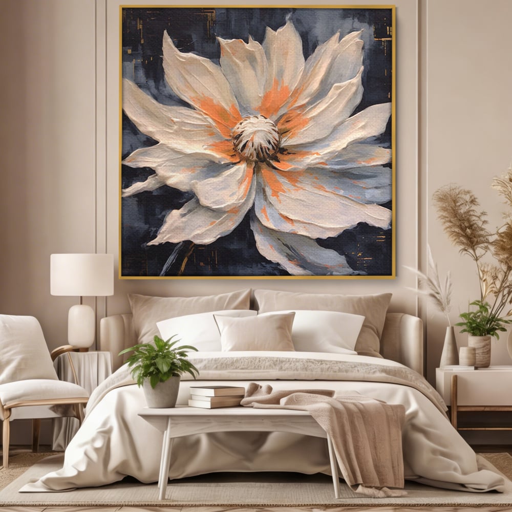 Tablou canvas cu tablou canvas cu floare texturata, in rama de aluminiu auriu, pe perete intr-un dormitor